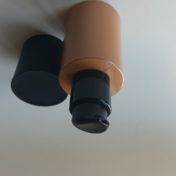 ARMANI beauty Fluid Sheer Glow Enhancer Highlighter Makeup - Picture 4 of 4